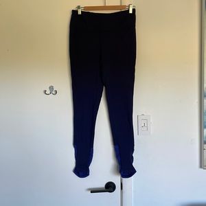 EUC Lucy, prefect core navy leggings sz L